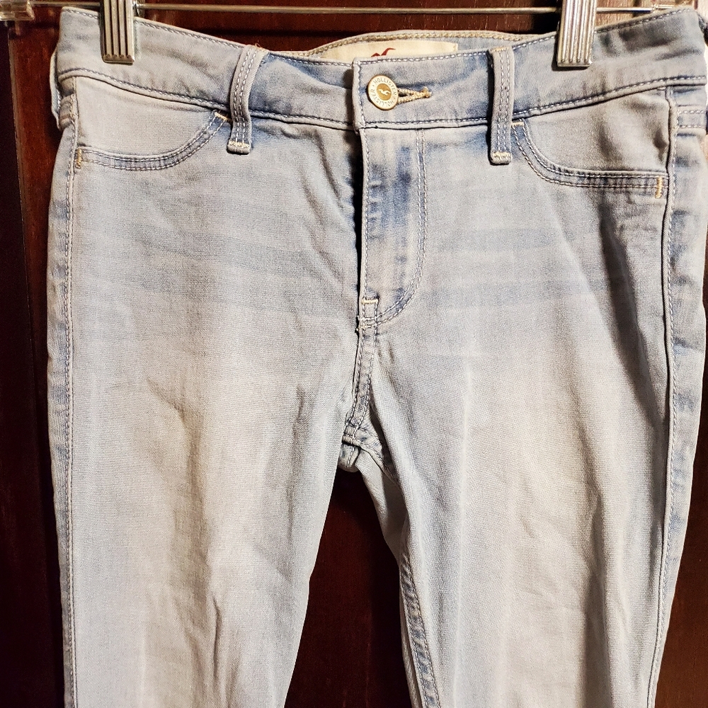 Hollister Light Wash